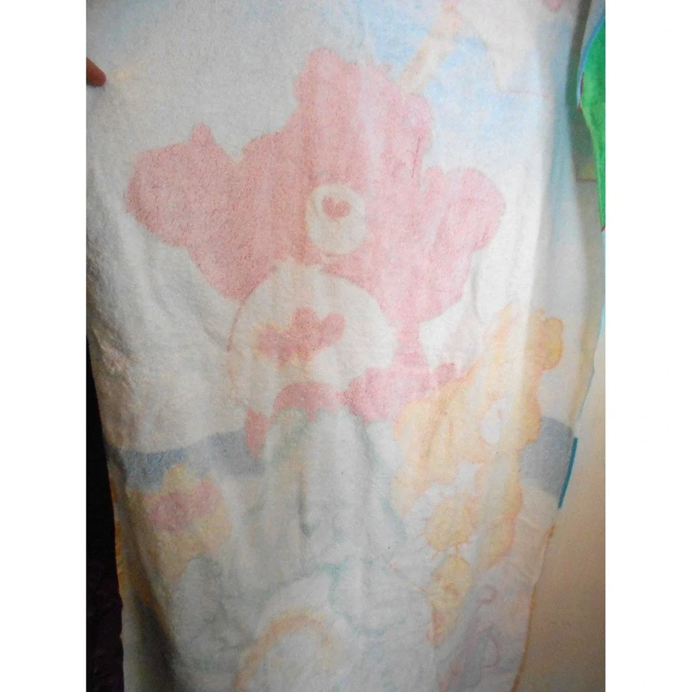 Vintage 2003 Care Bears Beach Pool Towel 100% Cotton 56in x 27in Rainbow Hearts